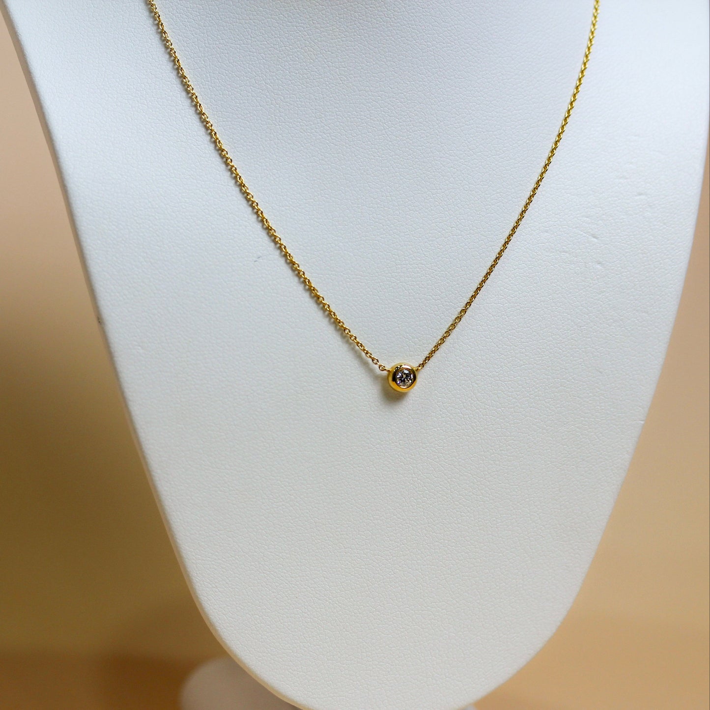 Solitaire Diamond Bezel 18k Gold Necklace