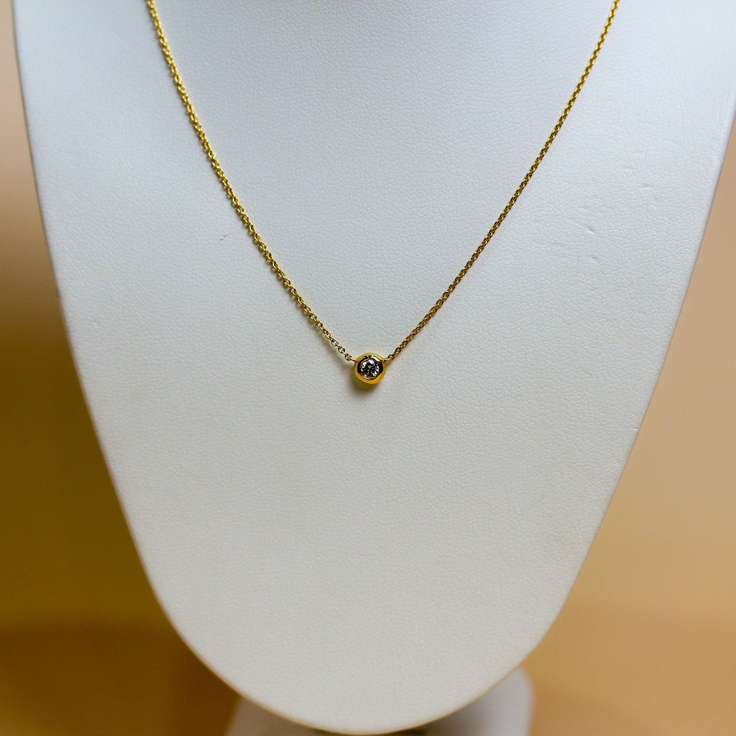 Solitaire Diamond Bezel 18k Gold Necklace