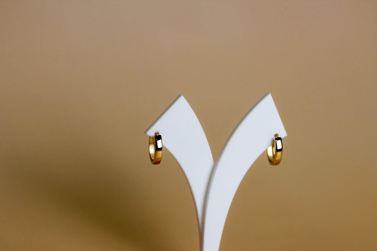 9ct Gold Oval Huggie Earrings