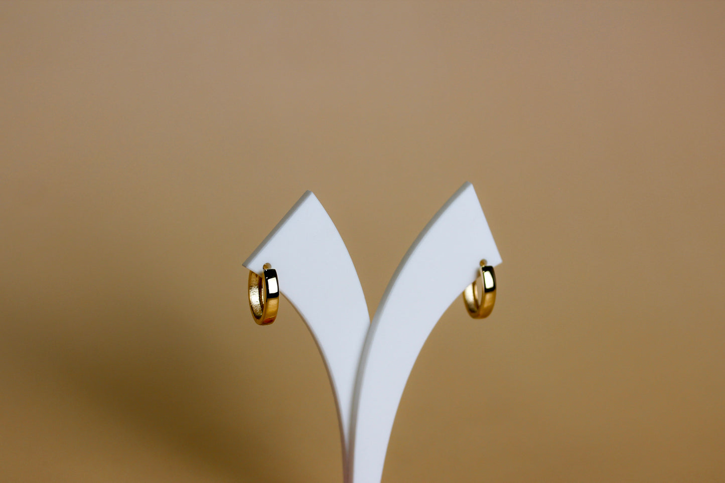 9ct Gold Oval Huggie Earrings